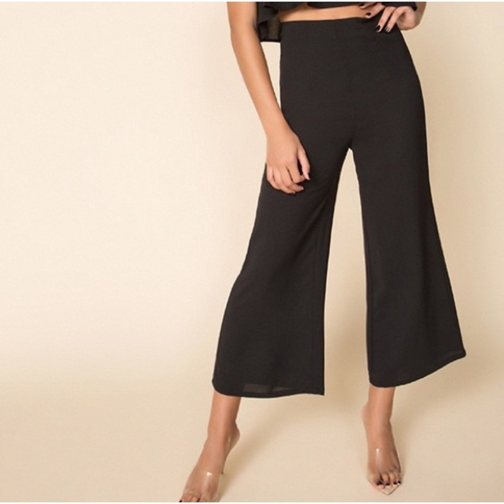 Superdown Brooke Wide Leg Crop‎ Pant Black Size S Revolve